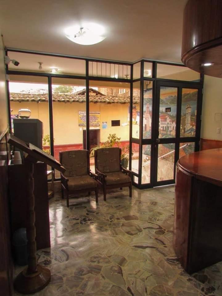 Sol De Oro Hotel Andahuaylas Eksteriør bilde
